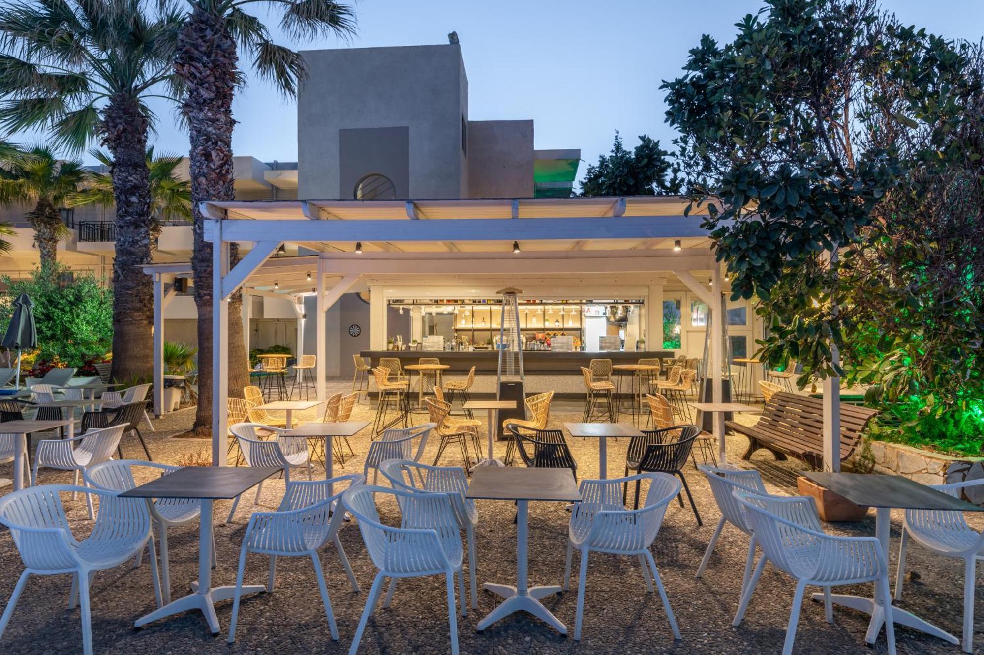 Hotel Bay By Omilos 4*