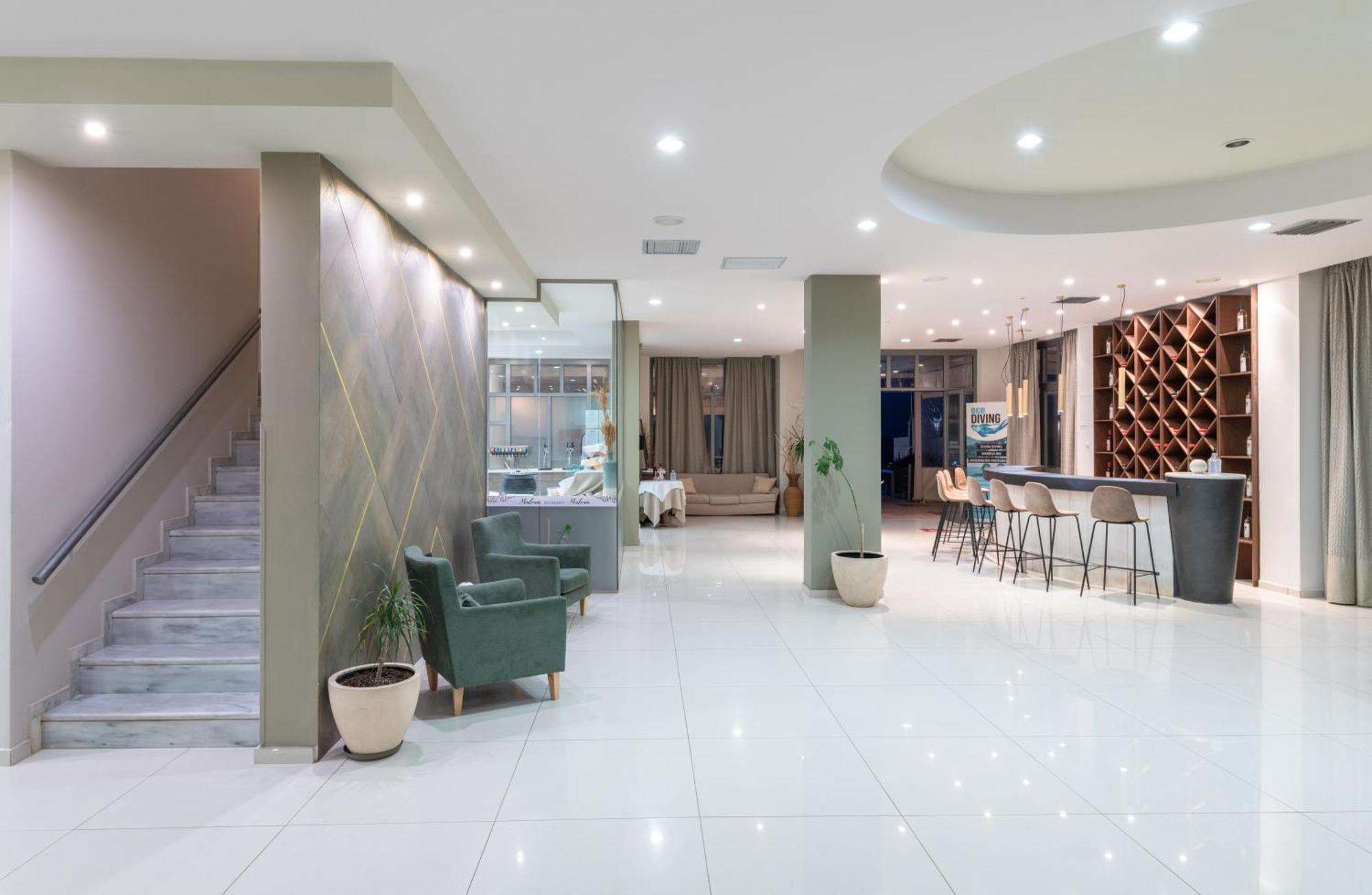 Hotel Bay By Omilos 4*