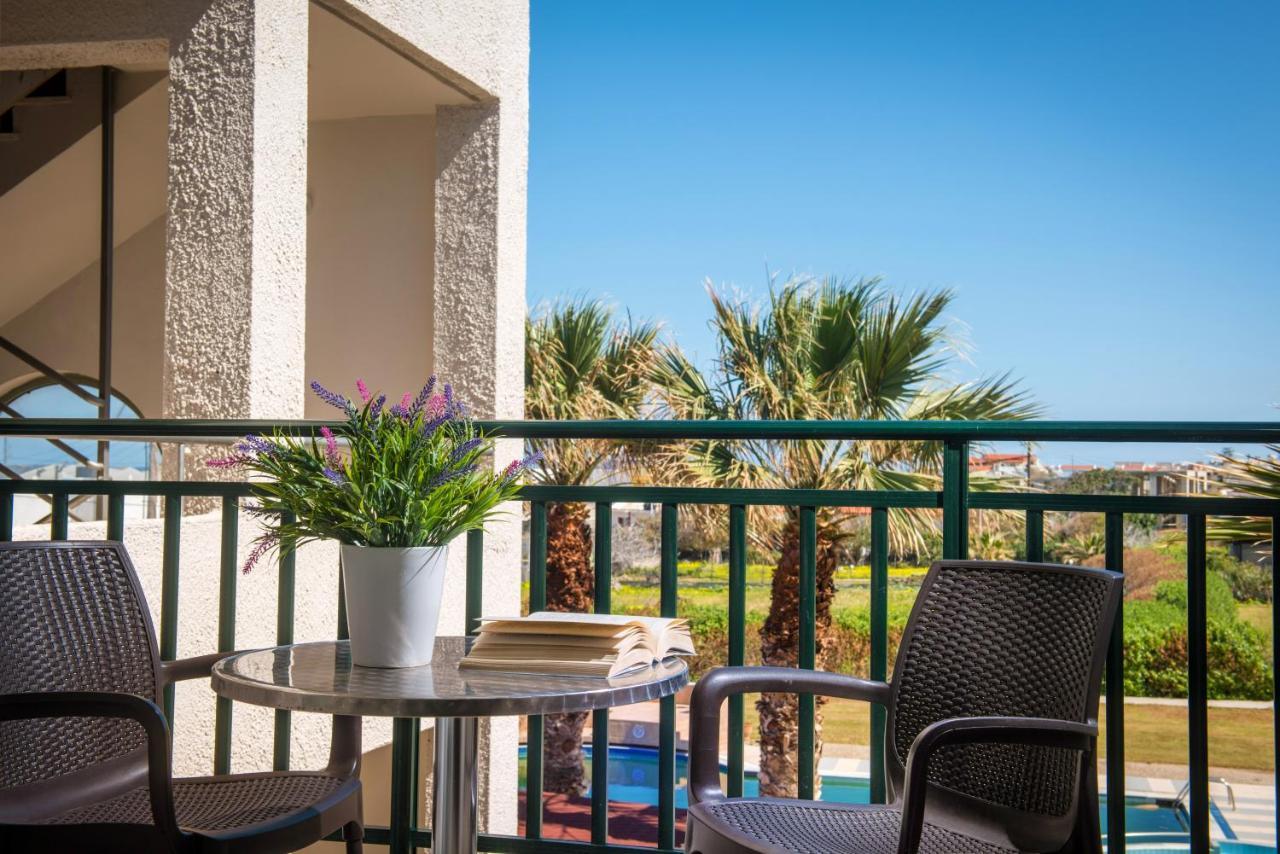 Bay By Omilos Hotel