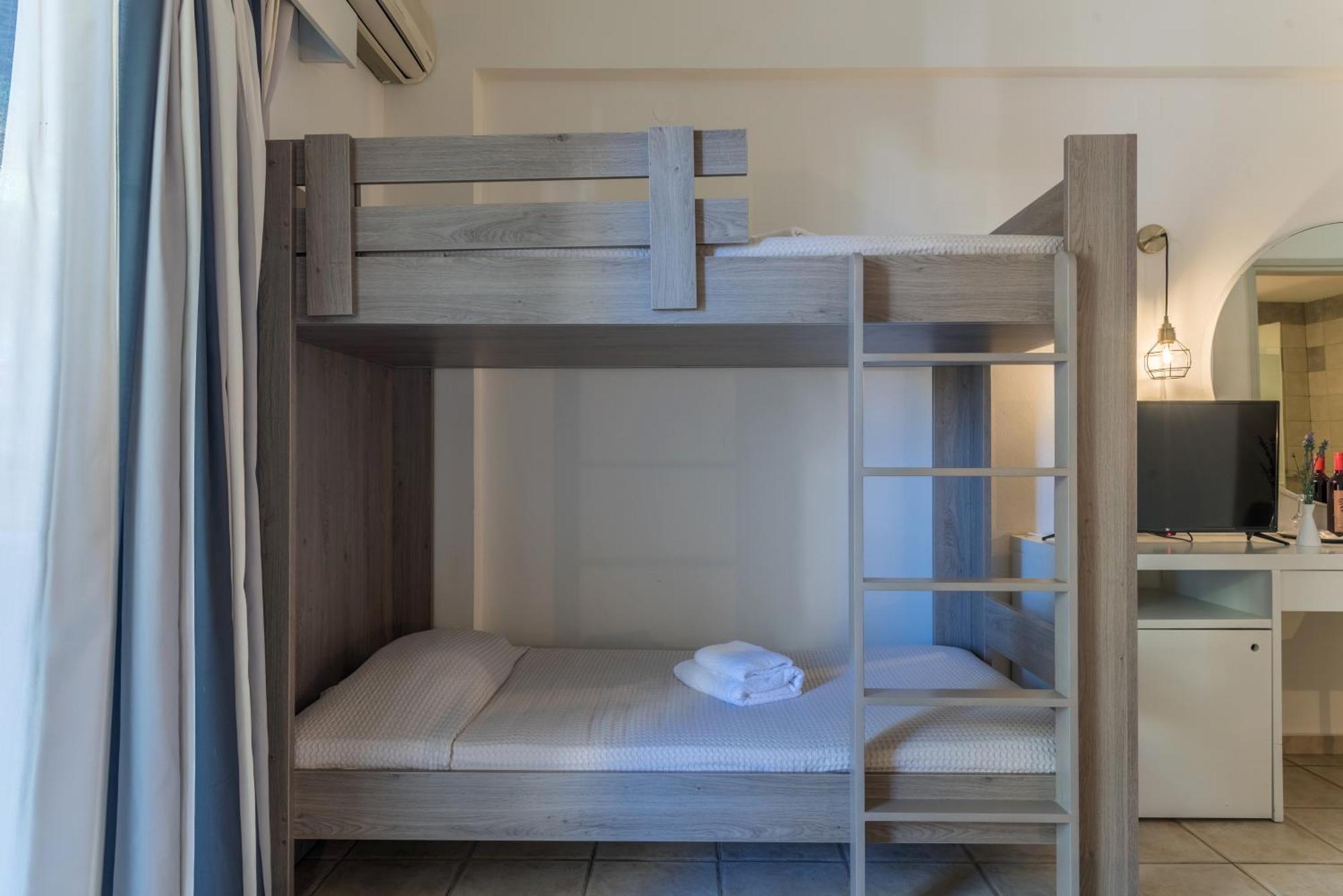 Bay By Omilos Hotel 4*