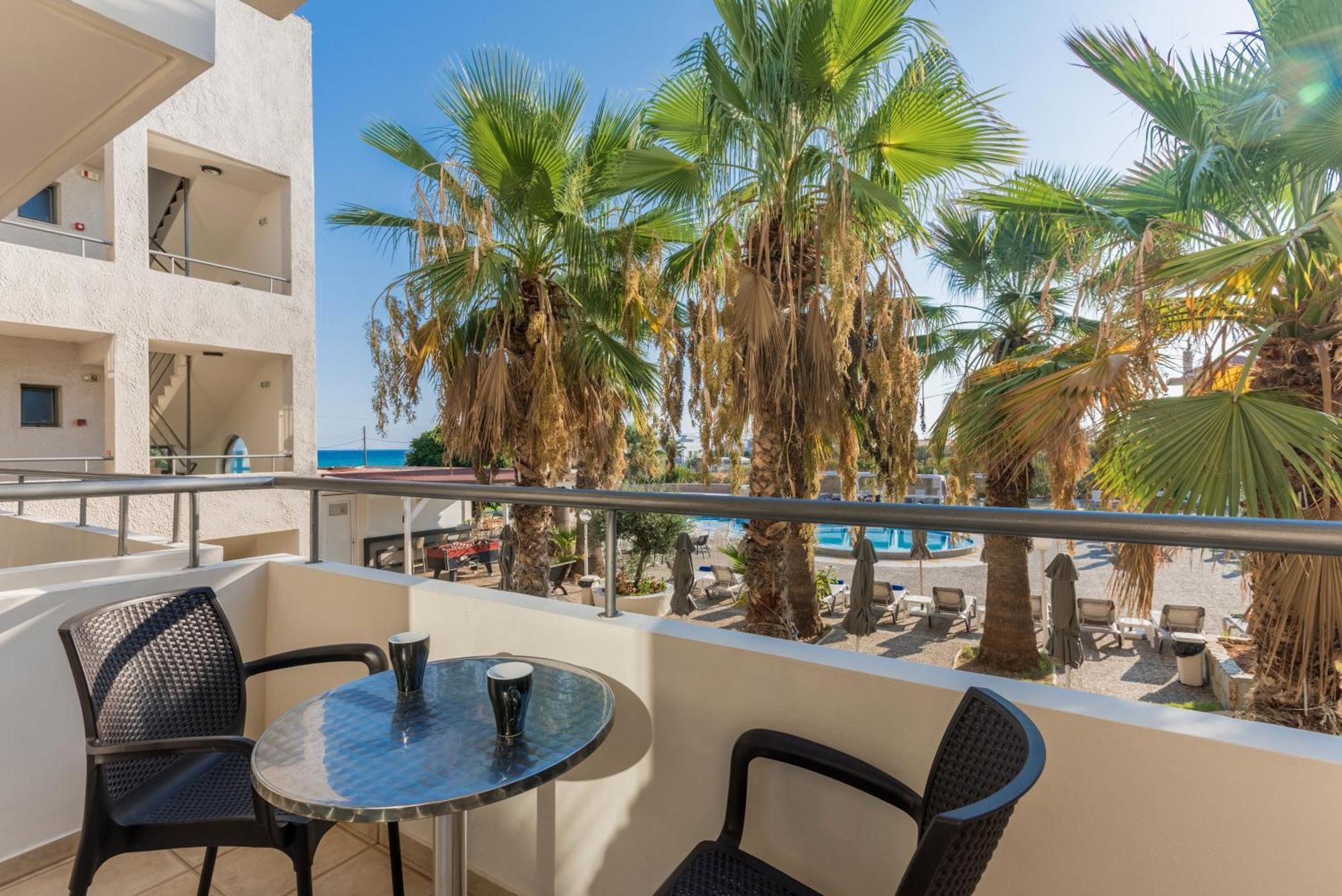 Hotel Bay By Omilos 4*